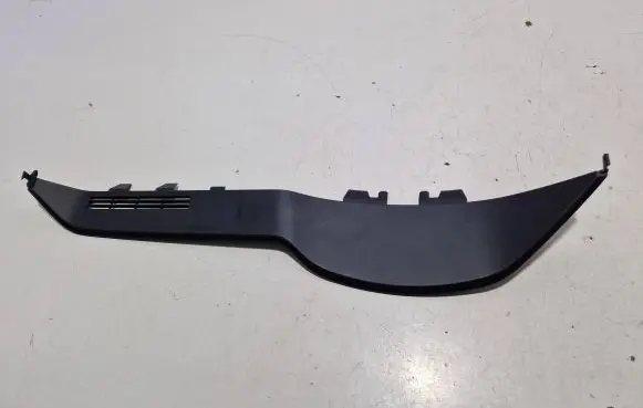 Mercedes-Benz C AMG W204 Dashboard trim A2046890639