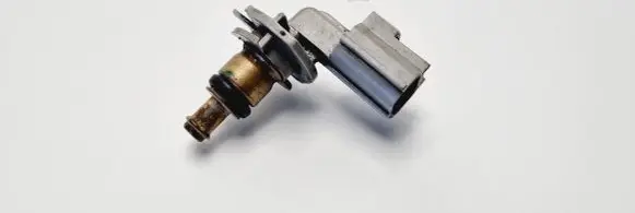 Jaguar XF X250 Coolant temperature sensor 8LBA12A648AA