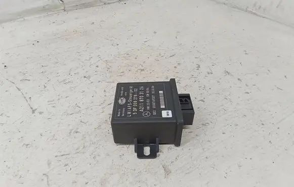Mercedes-Benz E W211 Light module LCM A2118703126 0000769307 5DF00827802