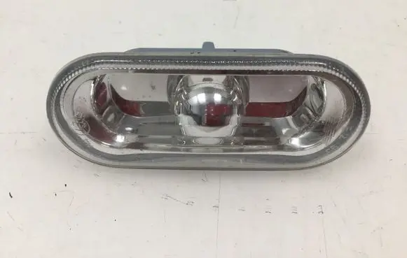 Volkswagen Golf IV Front fender indicator light 1J0949117