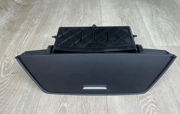 BMW X1 E84 Glove box 2991263 51452991263