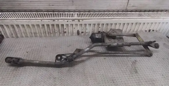 Front wiper linkage and motor