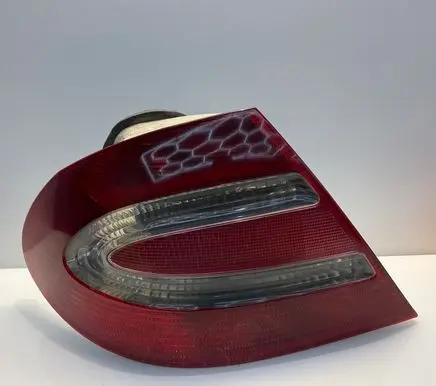 Mercedes-Benz CLK A209 C209 Rear/tail lights A2098200164 15466100 2098200164