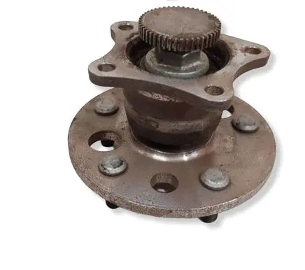 Lexus RX 300 Rear wheel hub 4245033010