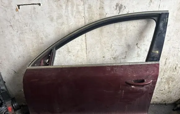 Skoda Superb B6 (3T) Front door 