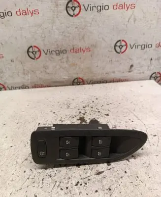 Renault Laguna II Electric window control switch 8200018989A 435111