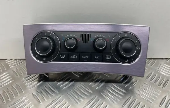 Mercedes-Benz CLC CL203 Climate control unit A2038304085