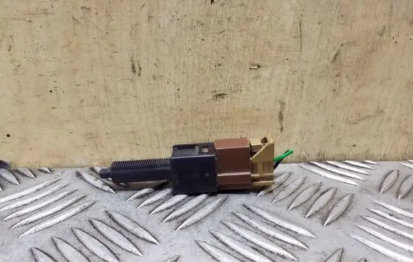 Nissan Qashqai Brake pedal sensor switch