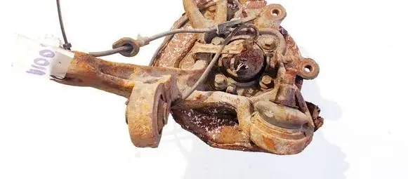 Rear wheel hub
