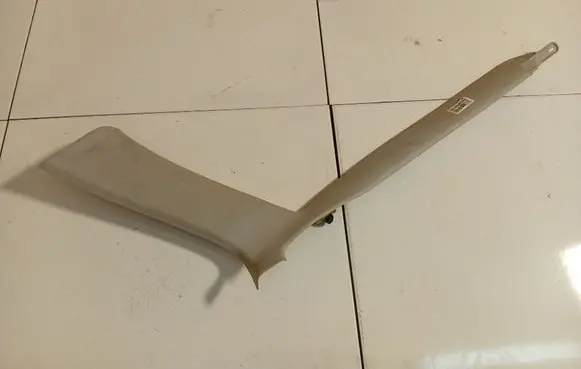 Volkswagen Golf III (D) pillar trim (bottom) 1H9867248