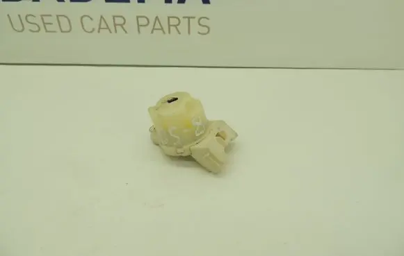 Peugeot 4007 Ignition lock contact DS8