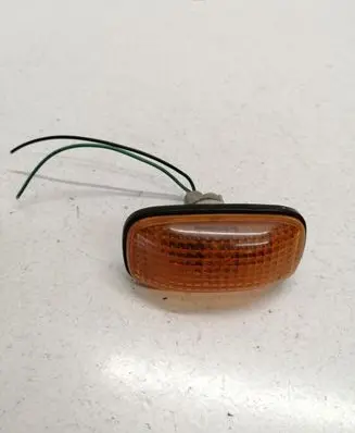 Nissan Primera Front fender indicator light 236521