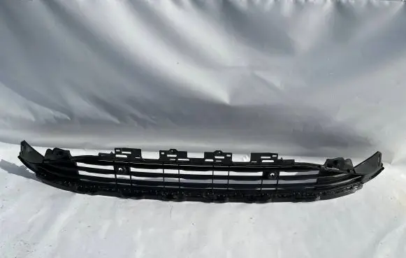 Front bumper lower grill