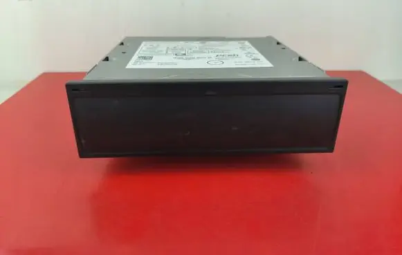 Radio/CD/DVD/GPS head unit