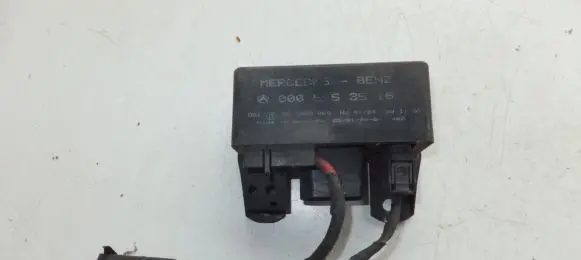 Mercedes-Benz Sprinter W901 W902 W903 W904 Glow plug pre-heat relay 0005453516