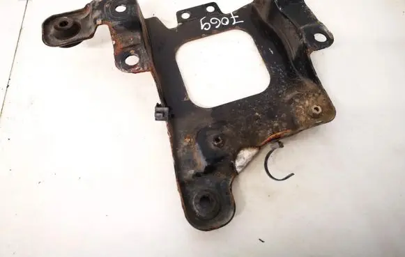 Volvo V50 Battery box tray 