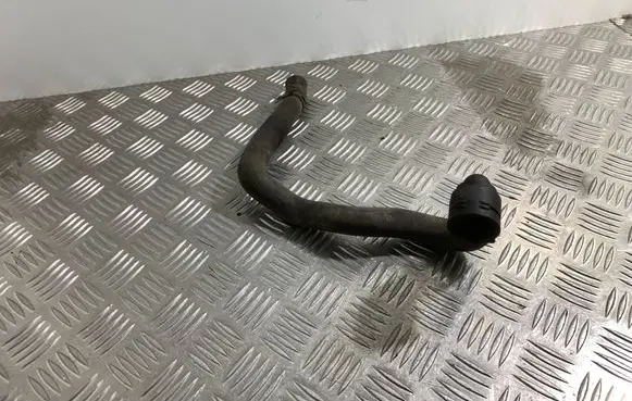 Volkswagen PASSAT B6 Coolant pipe/hose 