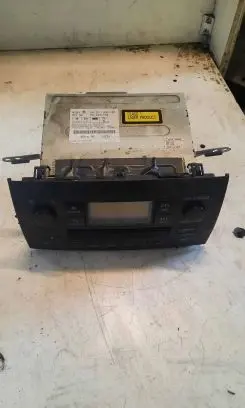 Toyota Corolla Verso E121 Radio/CD/DVD/GPS head unit 8612013060B0 29726