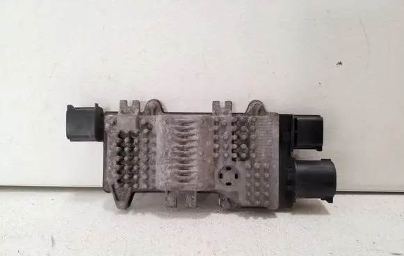 Chevrolet Captiva Coolant fan relay 20787305 1137328617