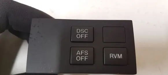 Traction control (ASR) switch