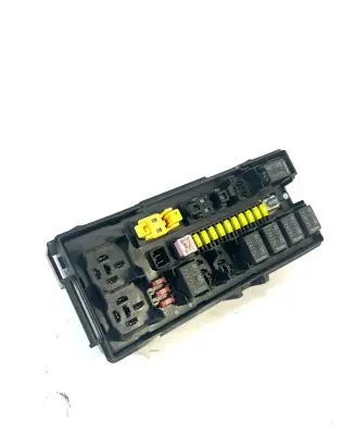 Jeep Grand Cherokee (WK) Fuse module 04692087AB