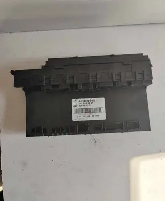 Mercedes-Benz CLS C219 Fuse module 2115455301