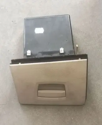 BMW 5 F10 F11 Glove box 9166696