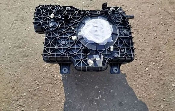 Renault Master III AdBlue liquid reservoir 172A23464R 172A24289R 237G00283R