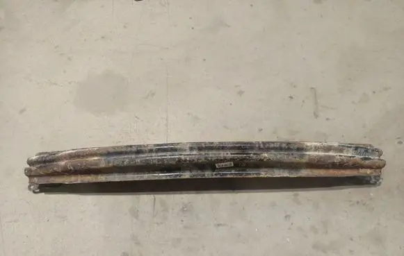 Volkswagen Golf V Rear beam 