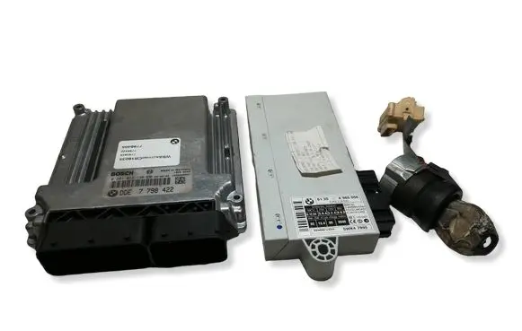 BMW 5 E60 E61 Engine ECU kit and lock set 1039S09097 7798422 0281012190