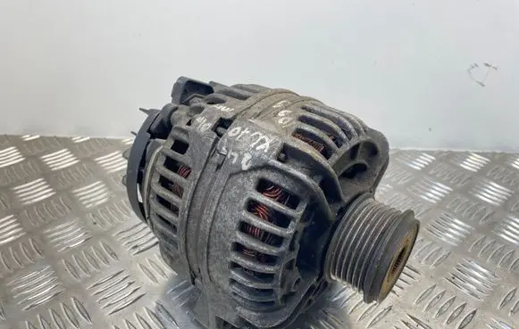 Volvo XC70 Generator/alternator 8622786 0124525014