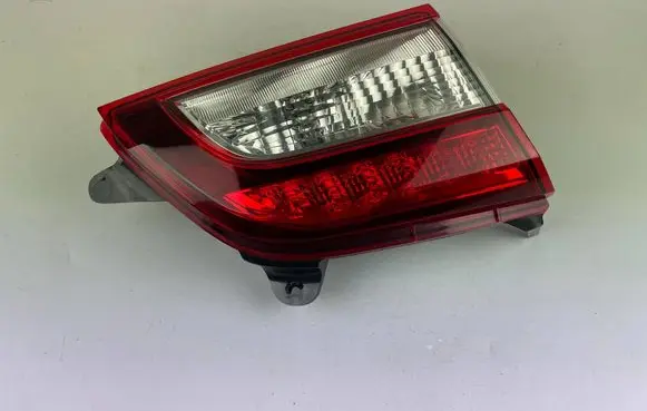 Tailgate rear/tail lights