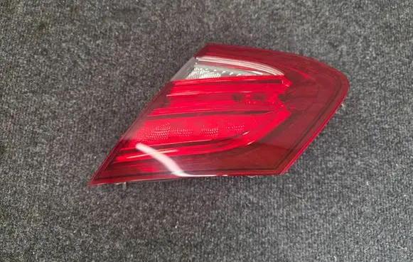 Mercedes-Benz C W205 Tailgate rear/tail lights A2059066800 00007247 ZGS008