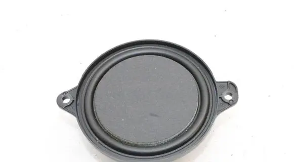 Audi Q3 F3 Panel speaker 83A035454
