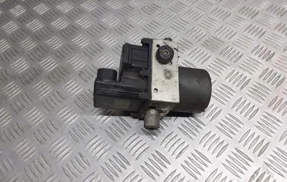 Ford Mondeo Mk III ABS Pump 1S71-2M110-AE
