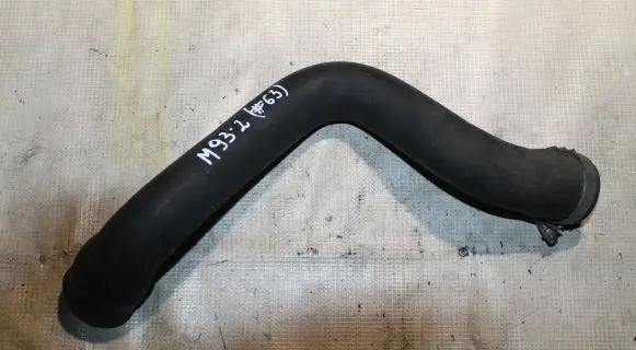 Volvo XC90 Engine coolant pipe/hose 31319443