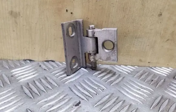 Volvo V70 Rear door upper hinge