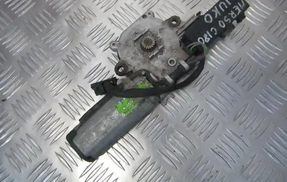 Sunroof motor/actuator