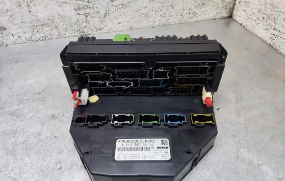 Mercedes-Benz E W212 SAM control unit A2129003414