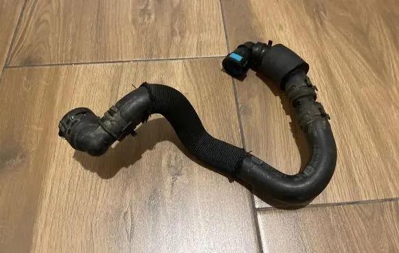 Land Rover Range Rover Velar Engine coolant pipe/hose GX738C481AC