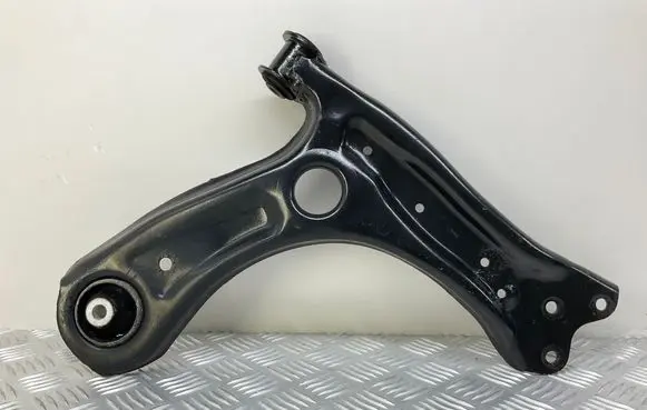 Audi A1 Front lower control arm/wishbone 6R0407152F