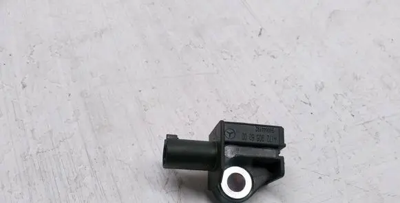 Mercedes-Benz E W212 Airbag deployment crash/impact sensor A1729056000 5WK44192