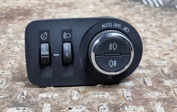 Opel Grandland X Light switch 39085926