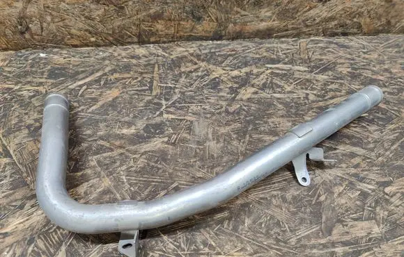 Mercedes-Benz GLA W156 Engine coolant pipe/hose A2702032902