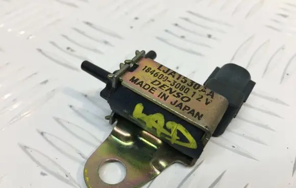 Jaguar XJ X308 Turbo solenoid valve LJA1530AA