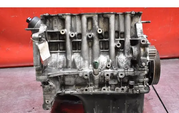 Citroen Berlingo Engine block 9H01
