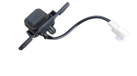 Lexus ES 250 - 300 - 330 Tailgate/boot open switch button 