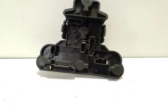 Volkswagen Golf III Tail light bulb cover holder 1H6945257