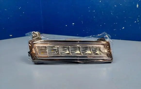 Mercedes-Benz ML W164 LED Daytime headlight A1649060251 A1648200656