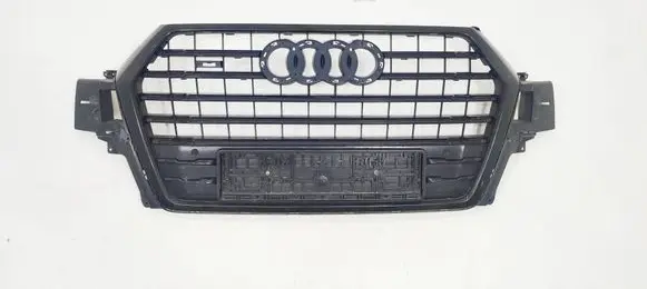 Audi Q7 4M Front bumper upper radiator grill 4M0853651
